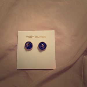 Rope logo stud earrings